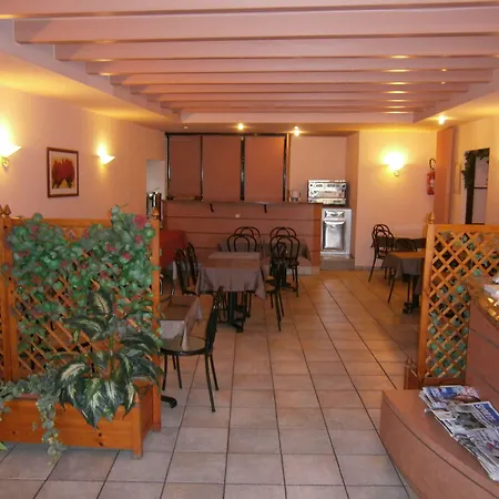 Hotel Logis Saint Jacques