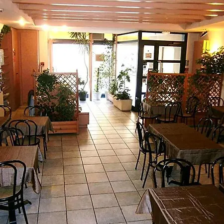 Logis Saint Jacques Szálloda Valence