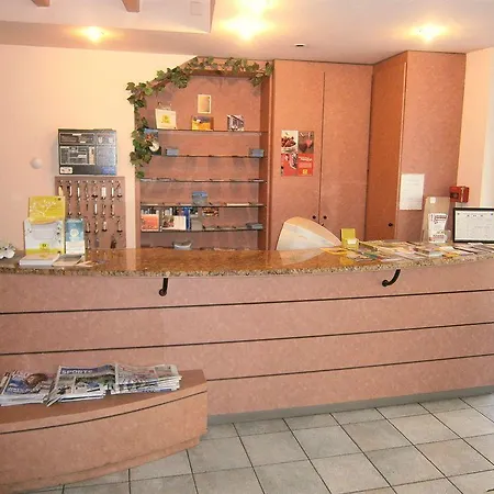 Logis Saint Jacques Hotel 2*