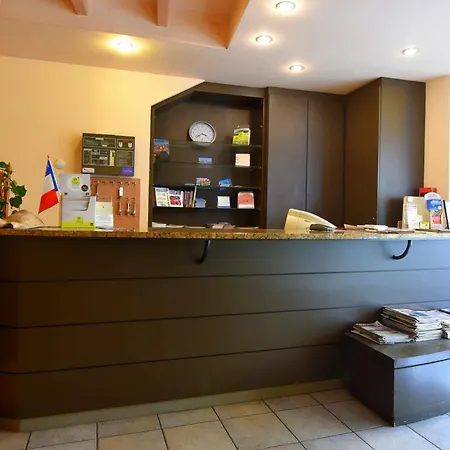 Logis Saint Jacques Hotel 2*