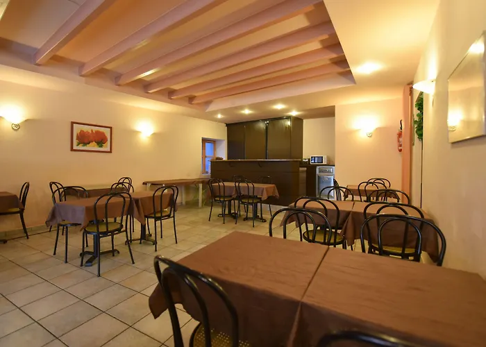 Logis Saint Jacques Otel Valence (Drome)