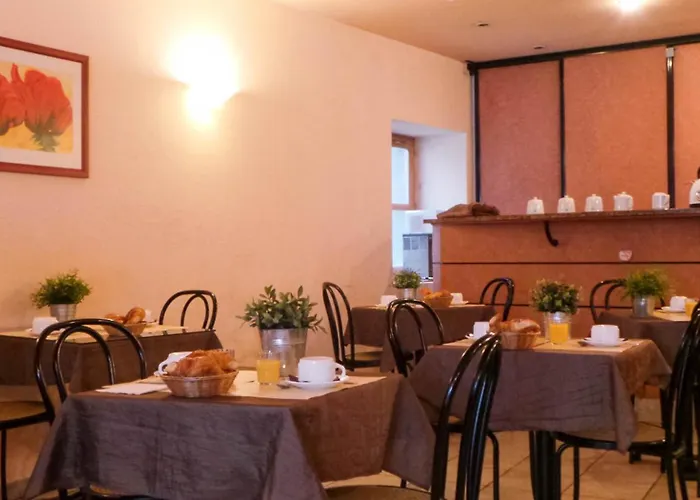 Logis Saint Jacques 2* Valence (Drome)