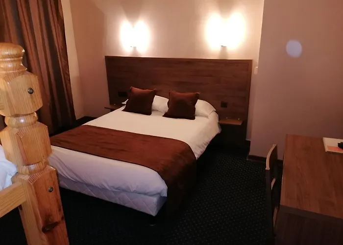 Otel Logis Saint Jacques 2*